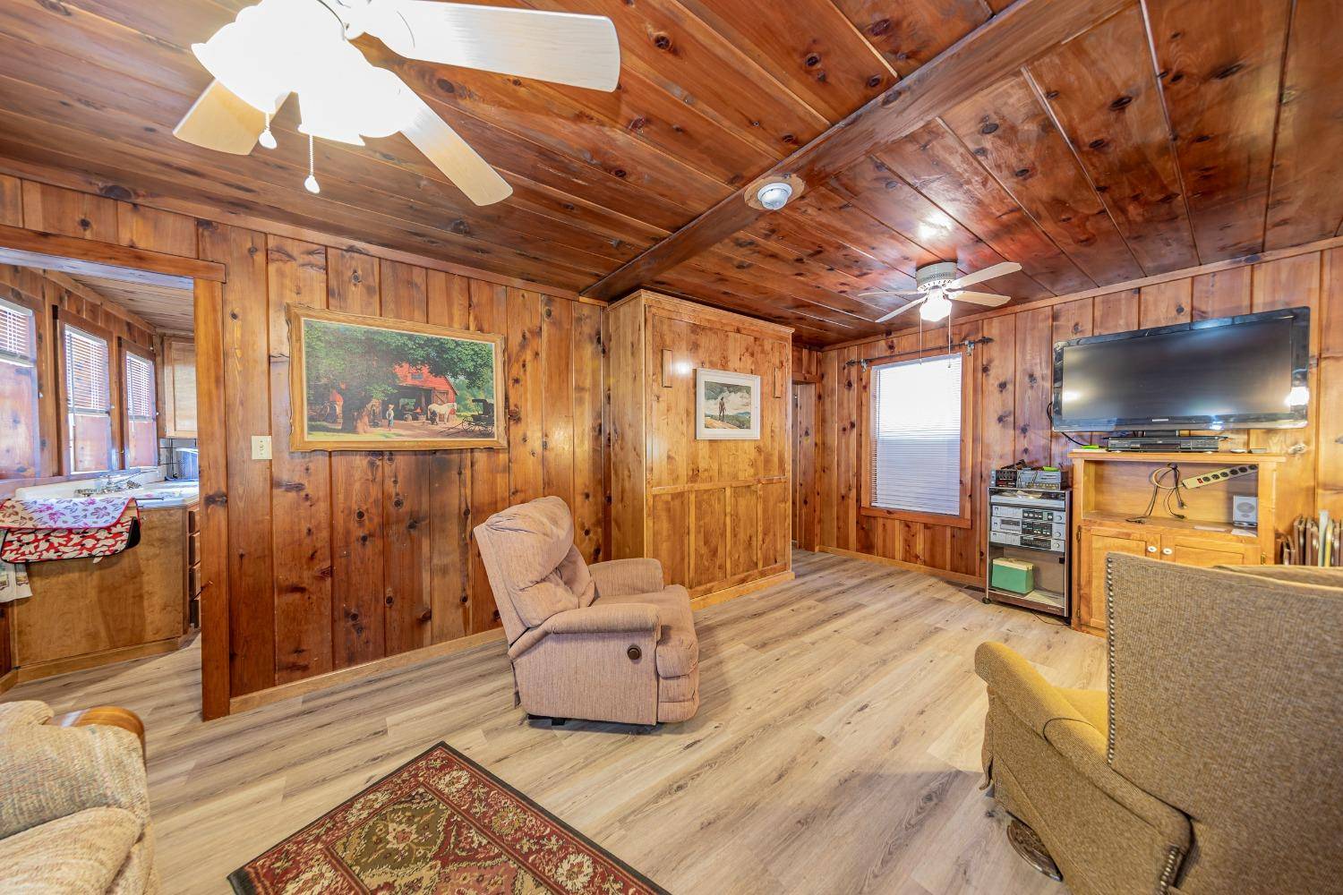 Oakhurst, CA 93644,50054 Poplar RD