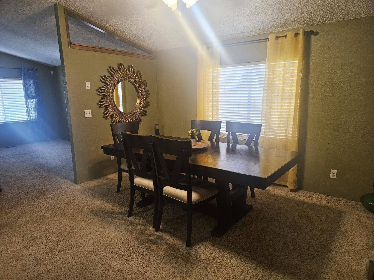 Clovis, CA 93612,2110 Helm AVE #59