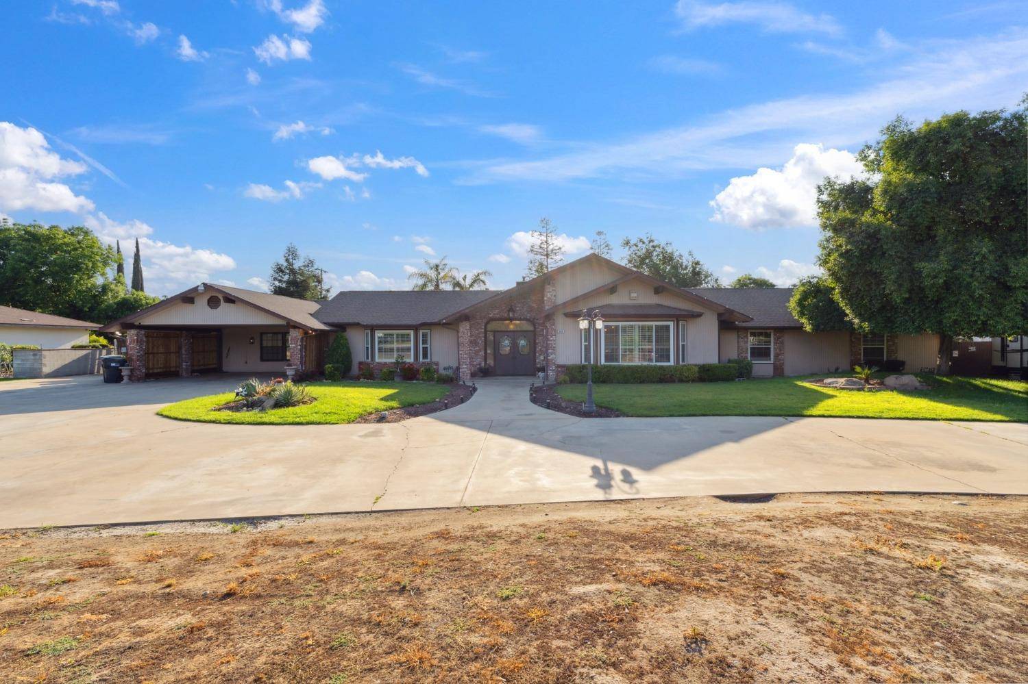 Fresno, CA 93727,343 S Fowler