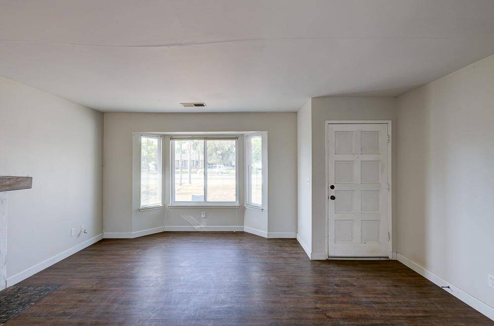 Clovis, CA 93611,1728 Gettysburg AVE