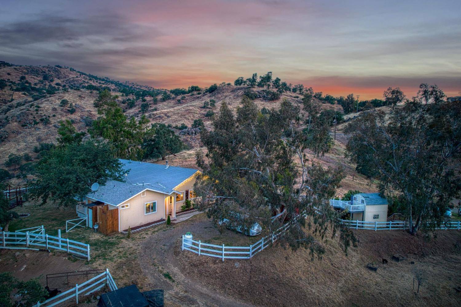 Yokuts Valley, CA 93675,35670 Hummingbird LN