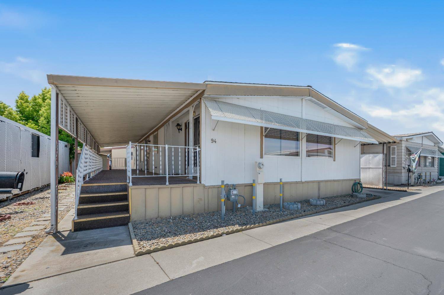 Clovis, CA 93612,1500 Villa AVE #94
