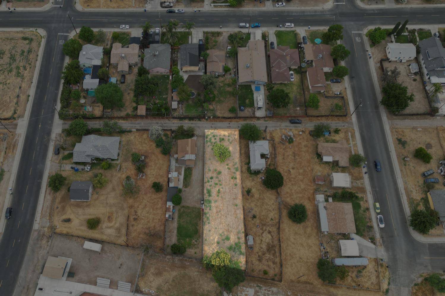 Hanford, CA 93230,207 Ballpark Alley
