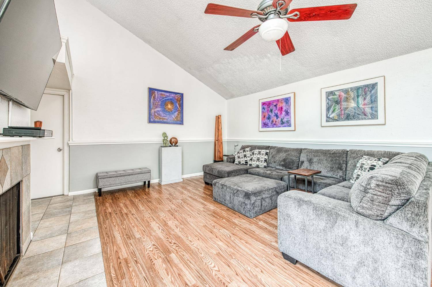 Clovis, CA 93612,345 Sylmar AVE