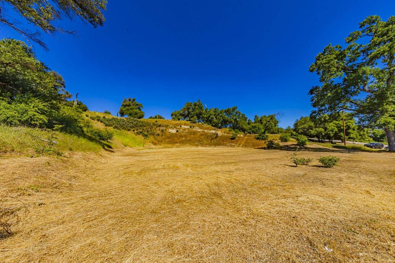 Ahwahnee, CA 93601,42514 Highway 49