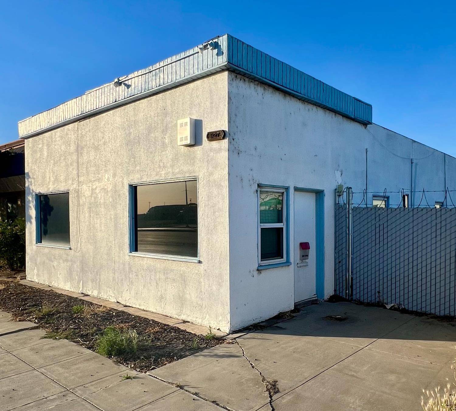 Firebaugh, CA 93622,927 N ST