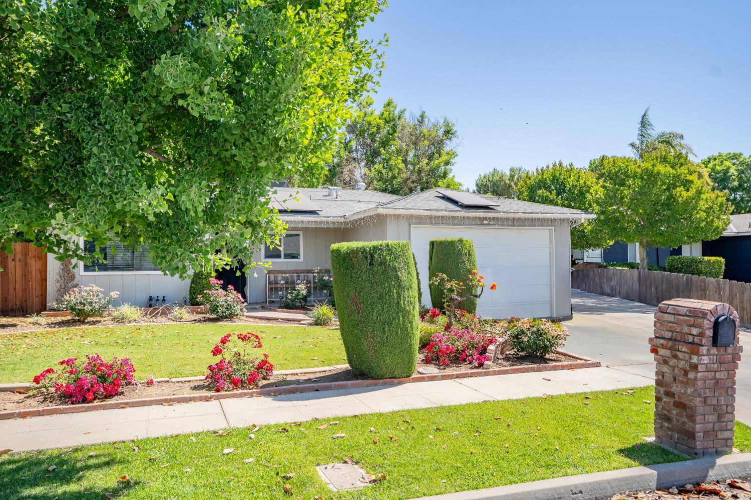 Fresno, CA 93705,4562 N Holt AVE