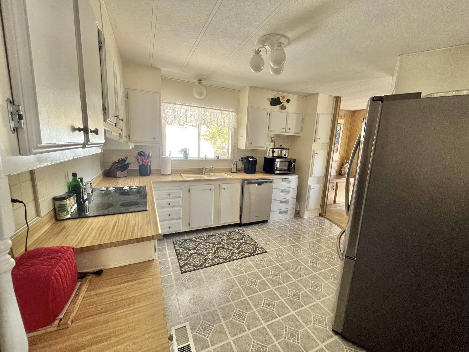 Yokuts Valley, CA 93675,33188 George Smith RD