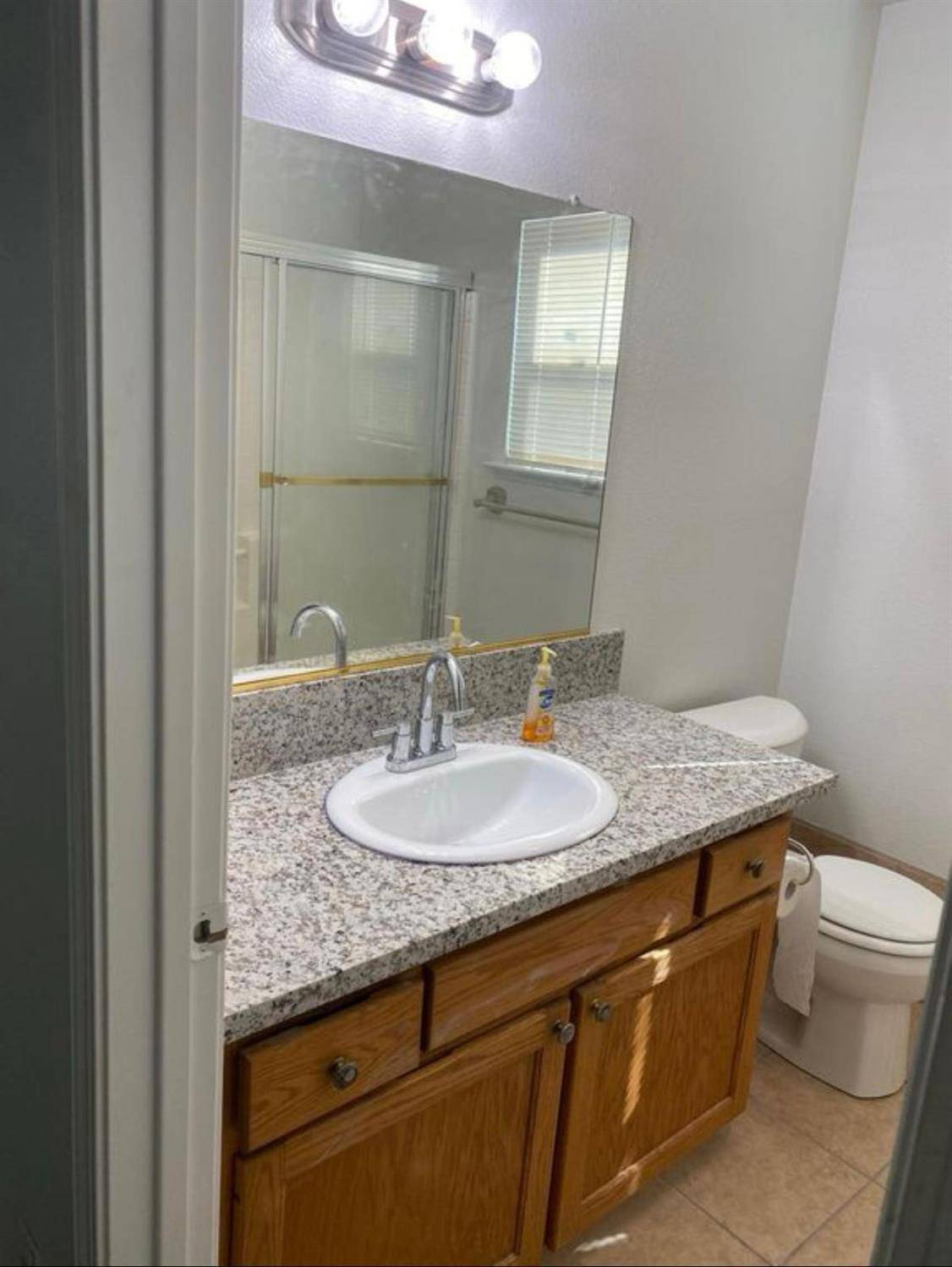 Fresno, CA 93722,5323 W Garland AVE
