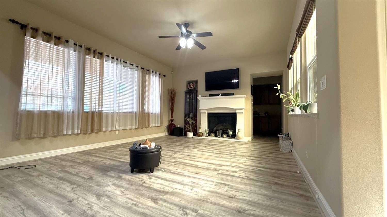 Clovis, CA 93619,3257 Twain AVE