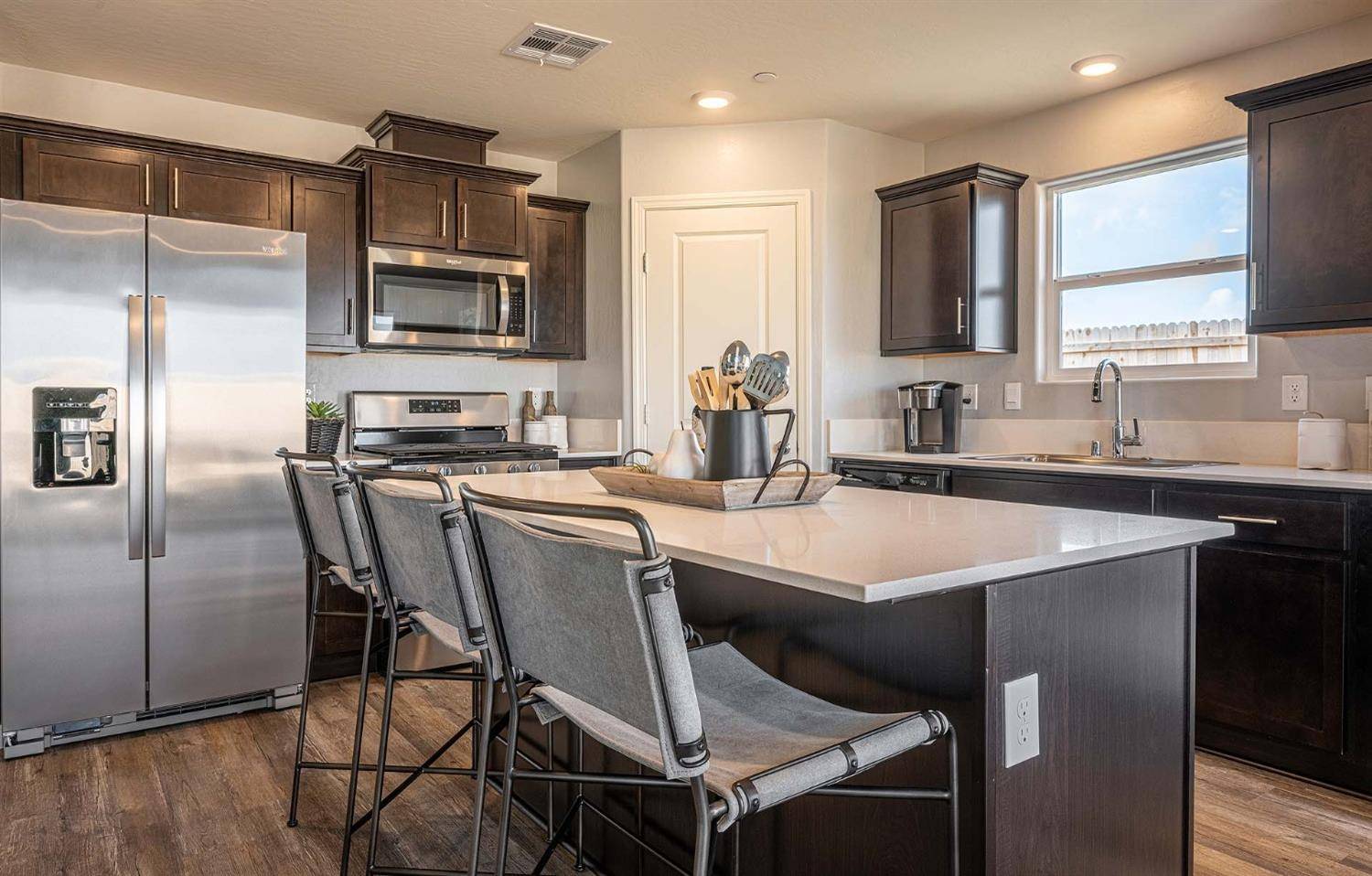 Sanger, CA 93657,2058 Catherine AVE #2046S