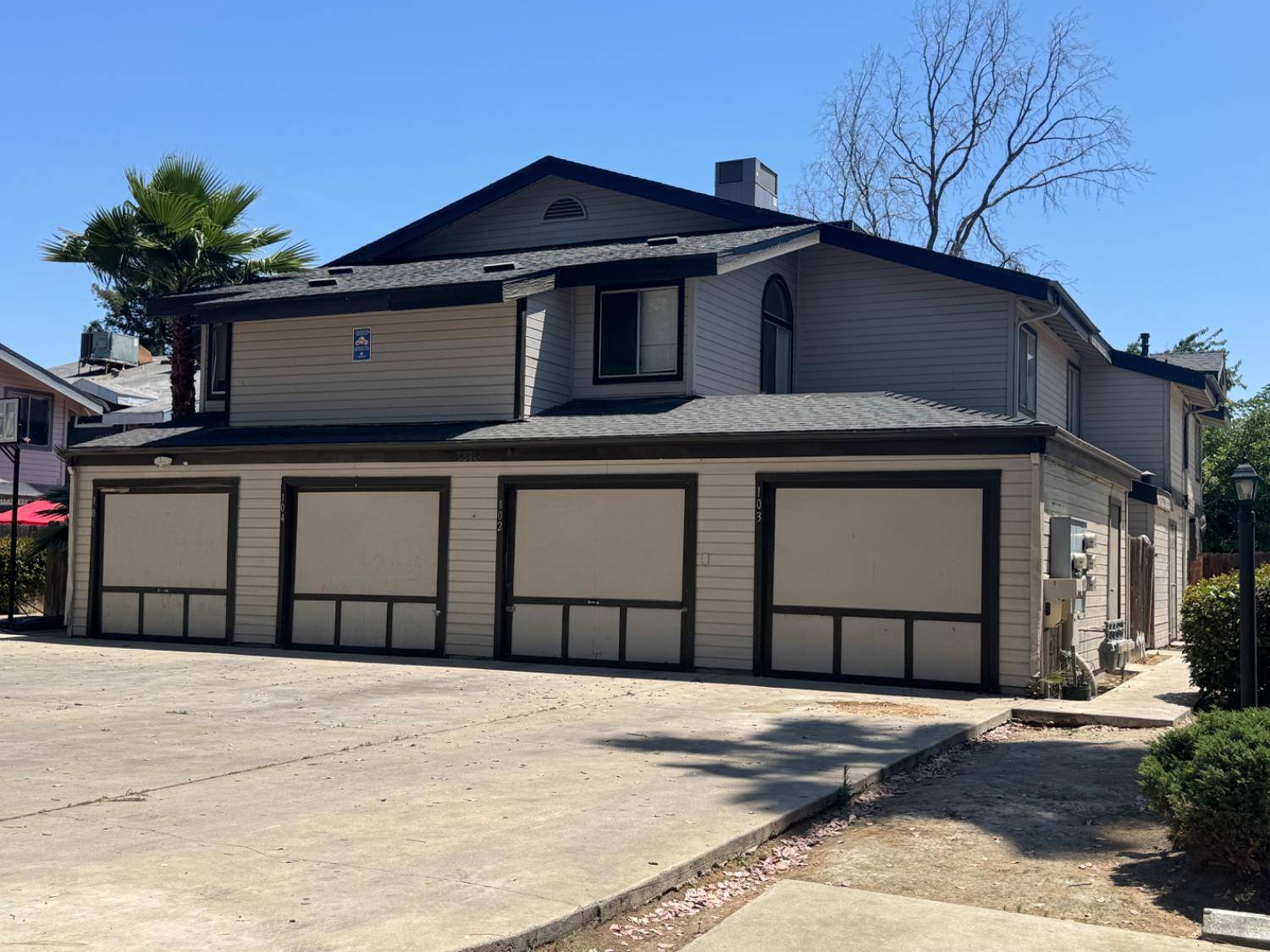 Fresno, CA 93722,3374 W Shields AVE #101-4
