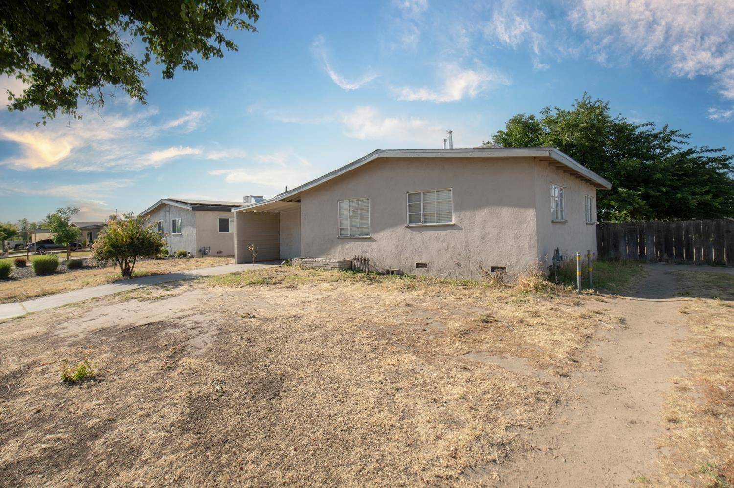 Fresno, CA 93726,2108 E Sussex WAY