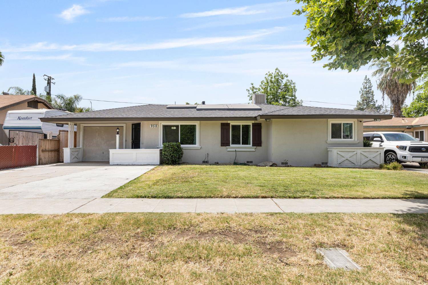Fresno, CA 93704,958 E Cornell AVE