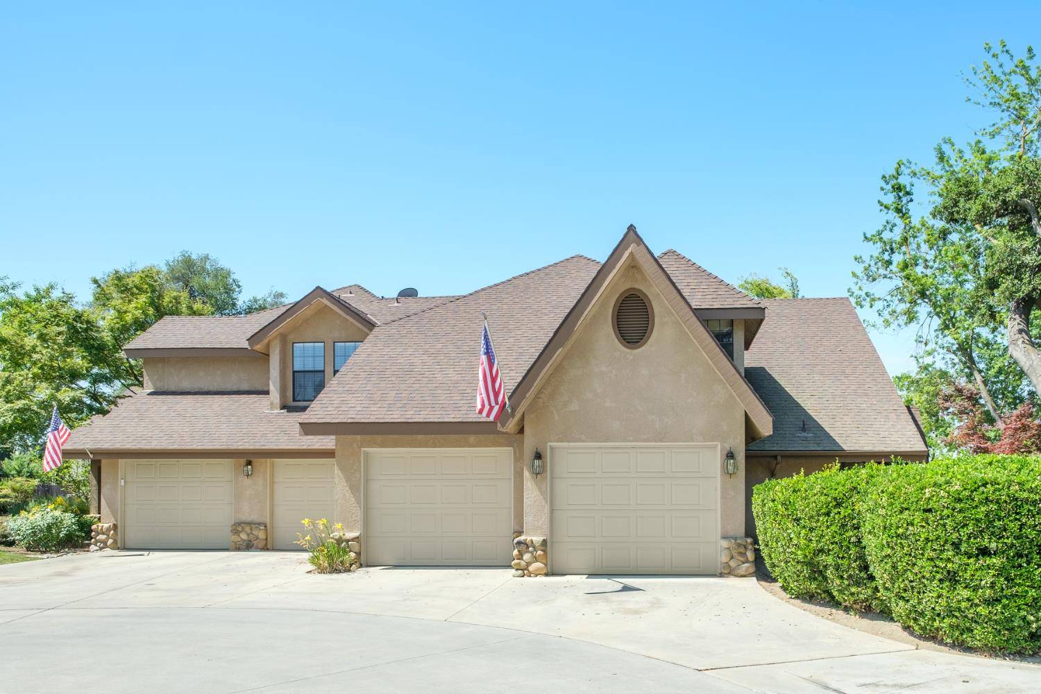 Reedley, CA 93654,1274 W Flora AVE