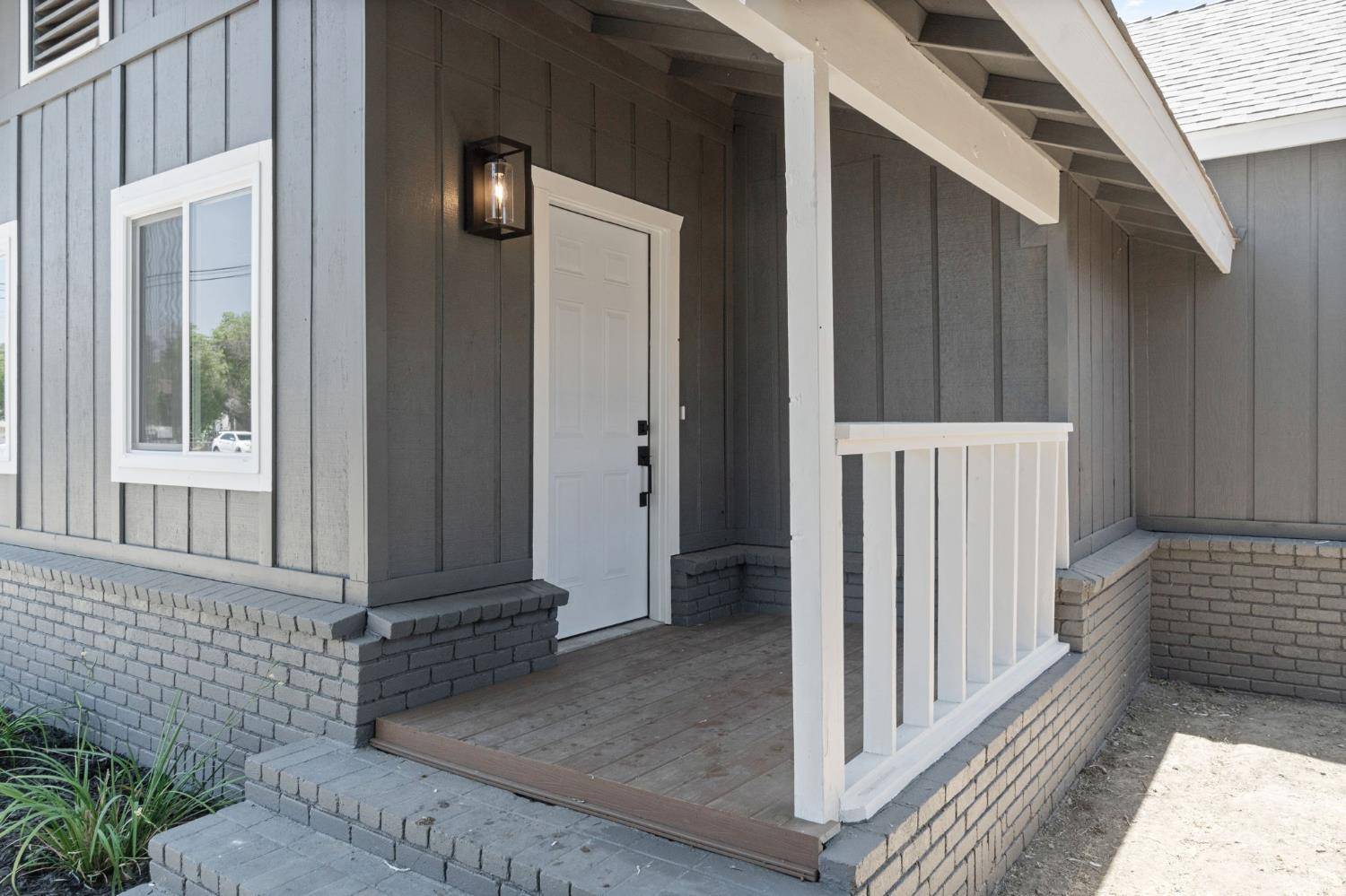 Coalinga, CA 93210,560 E Polk ST