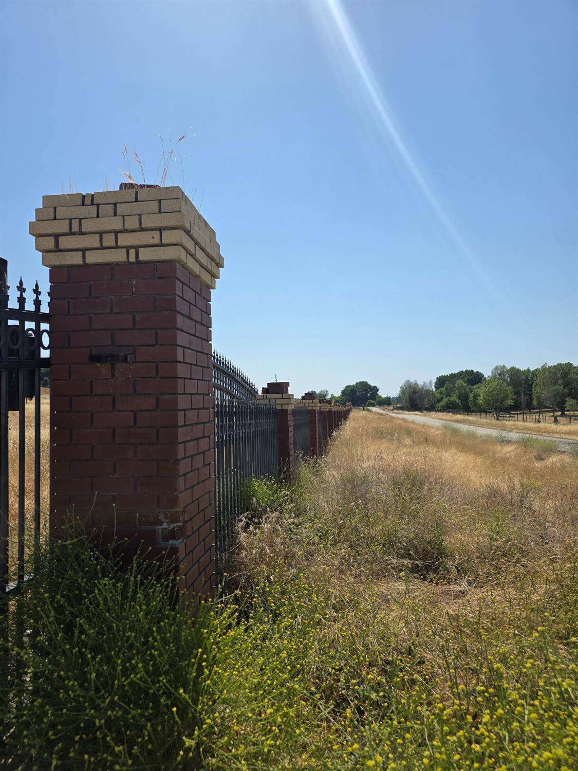 Sanger, CA 93657,15660 Griffith Avenue