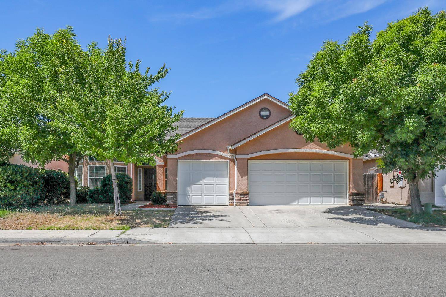 Fresno, CA 93727,6674 E Alta AVE