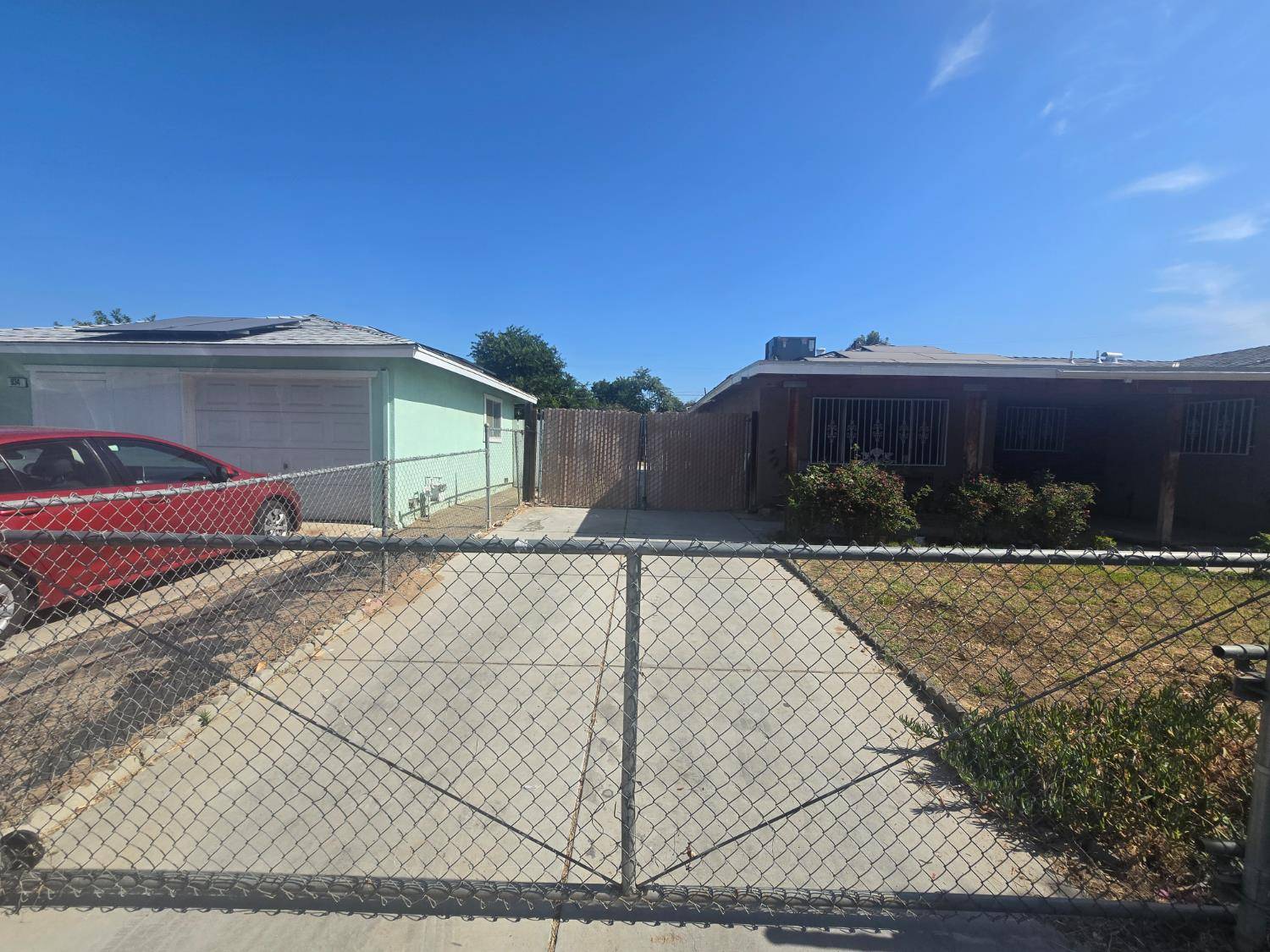 Fresno, CA 93706,924 W Myers
