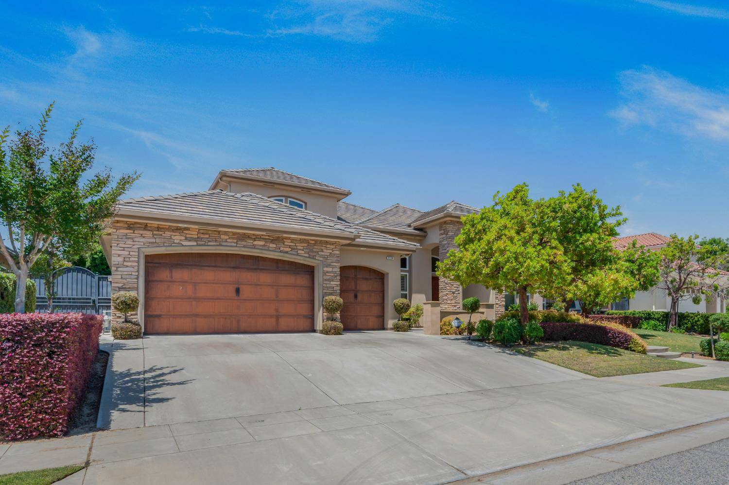 Fresno, CA 93730,2136 E Royal Dornoch AVE
