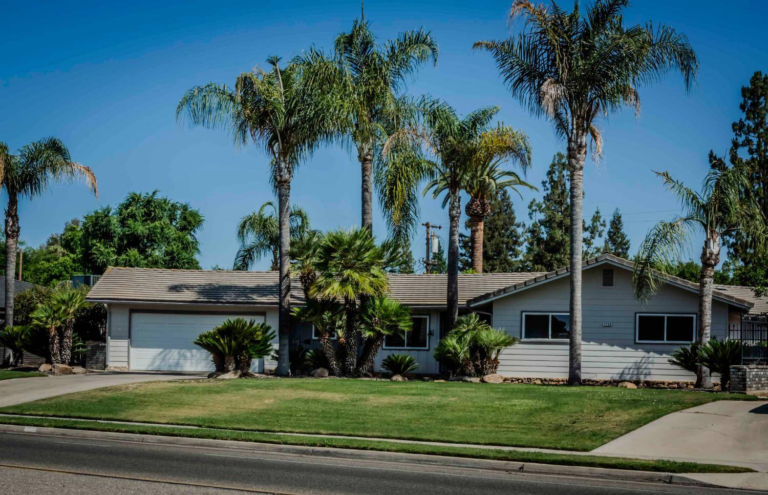 Fresno, CA 93711,1720 W Barstow AVE