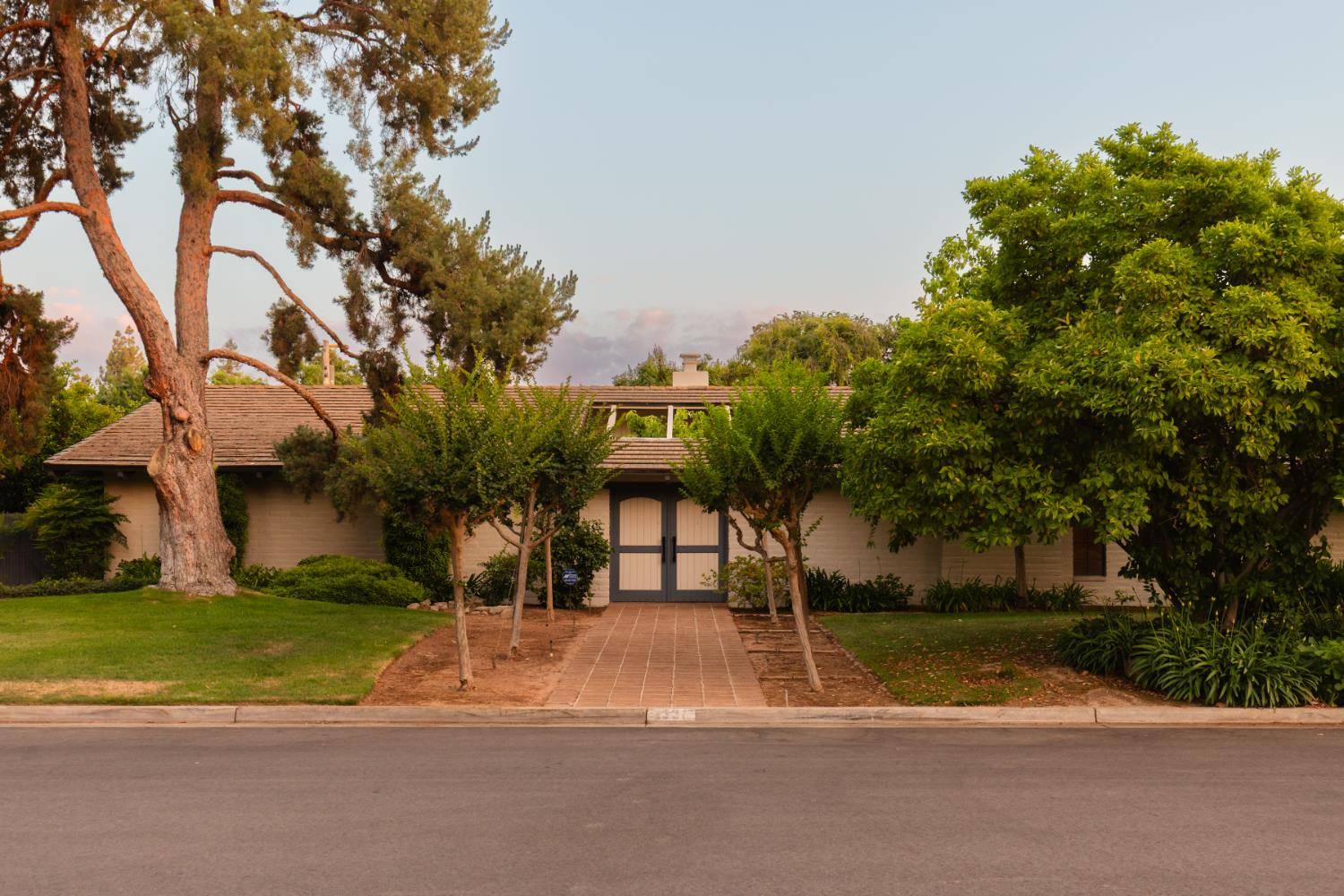 Fresno, CA 93711,2331 W Celeste AVE