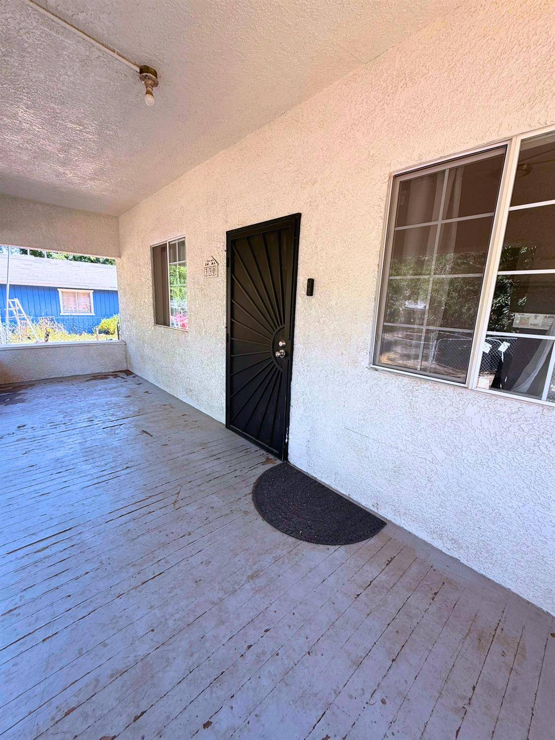 Fresno, CA 93701,330 N Valeria ST