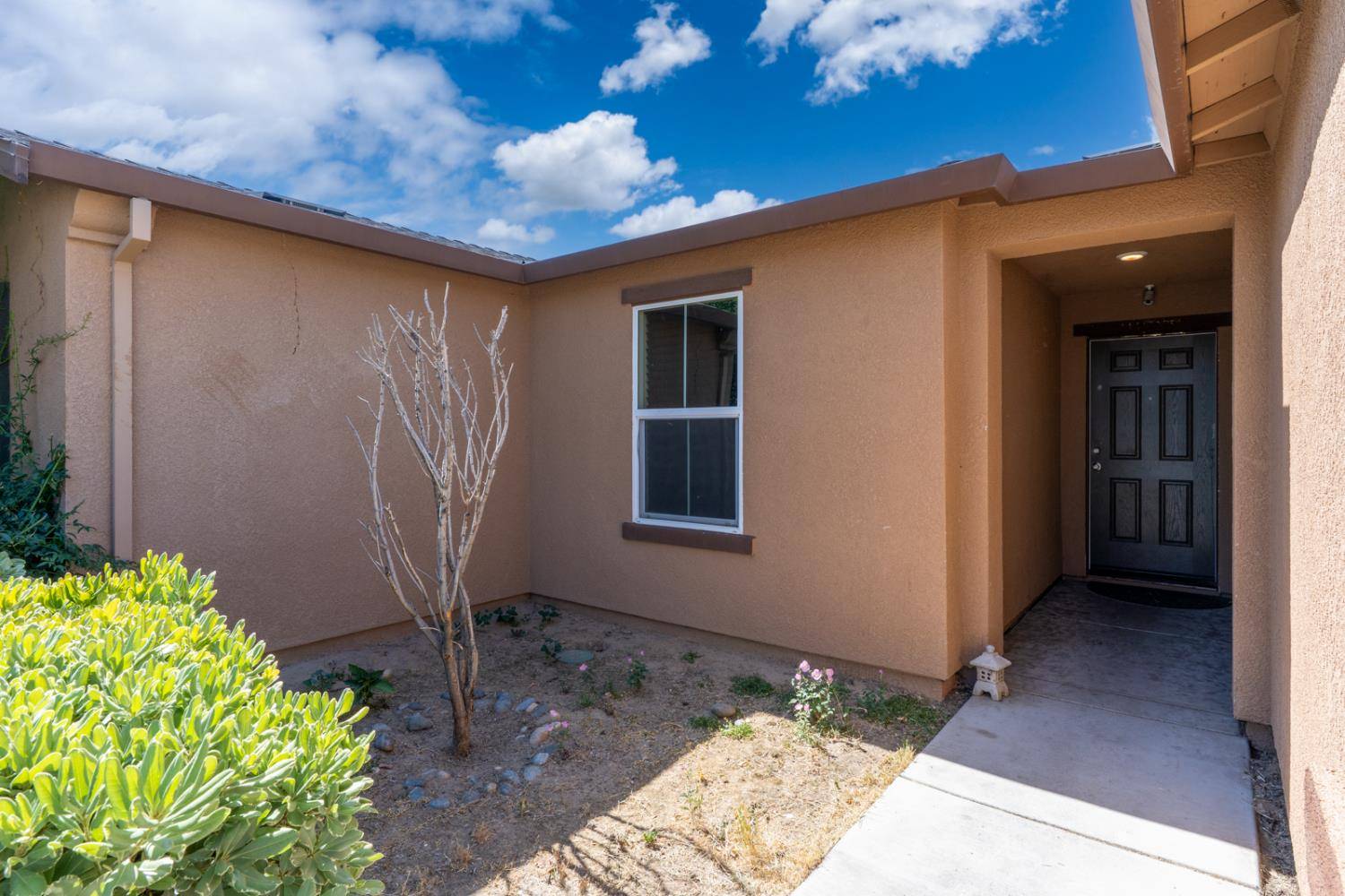 Fresno, CA 93727,5576 E Burns AVE