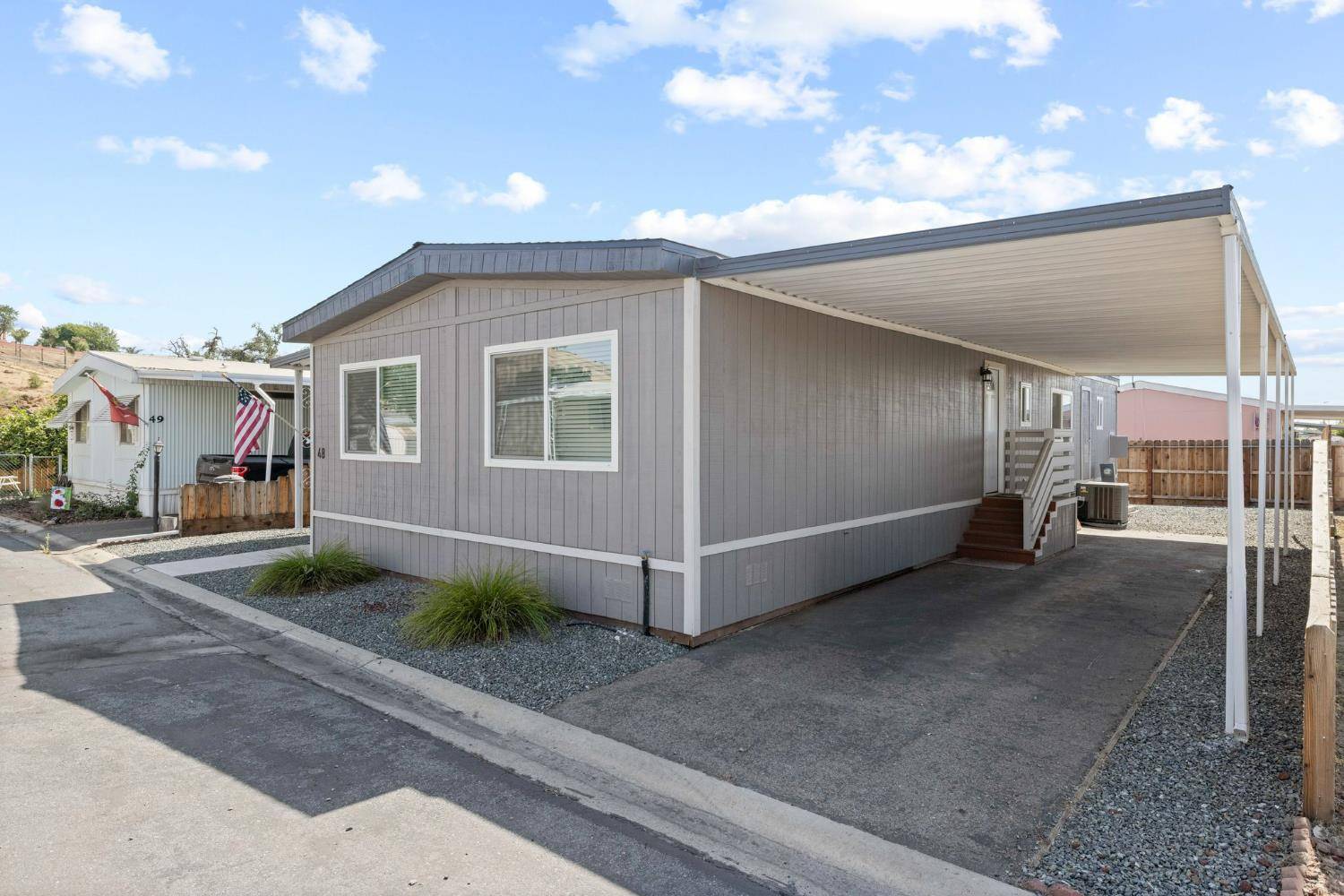 Porterville, CA 93257,720 E Worth AVE