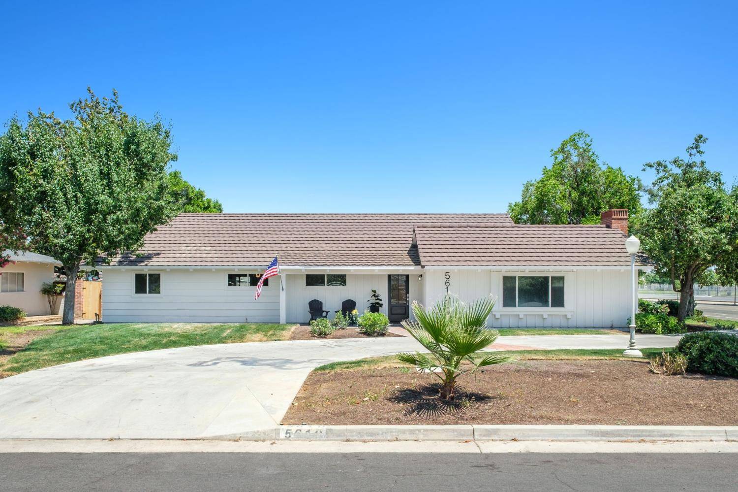 Fresno, CA 93711,5610 N Arthur AVE