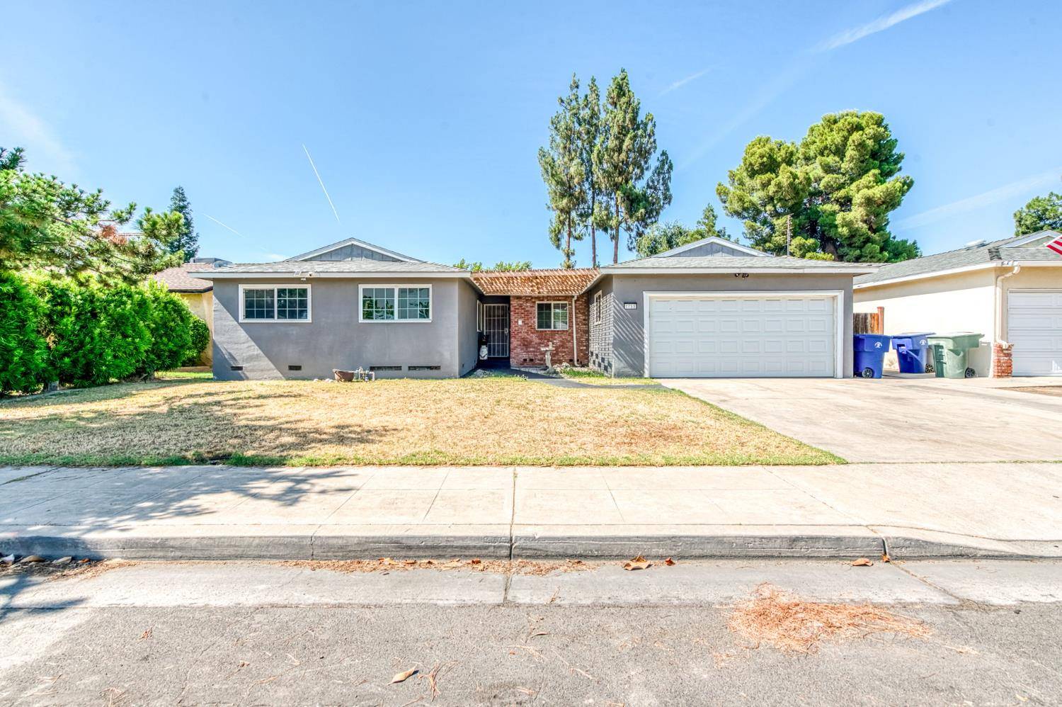 Clovis, CA 93611,1755 Fairmont AVE