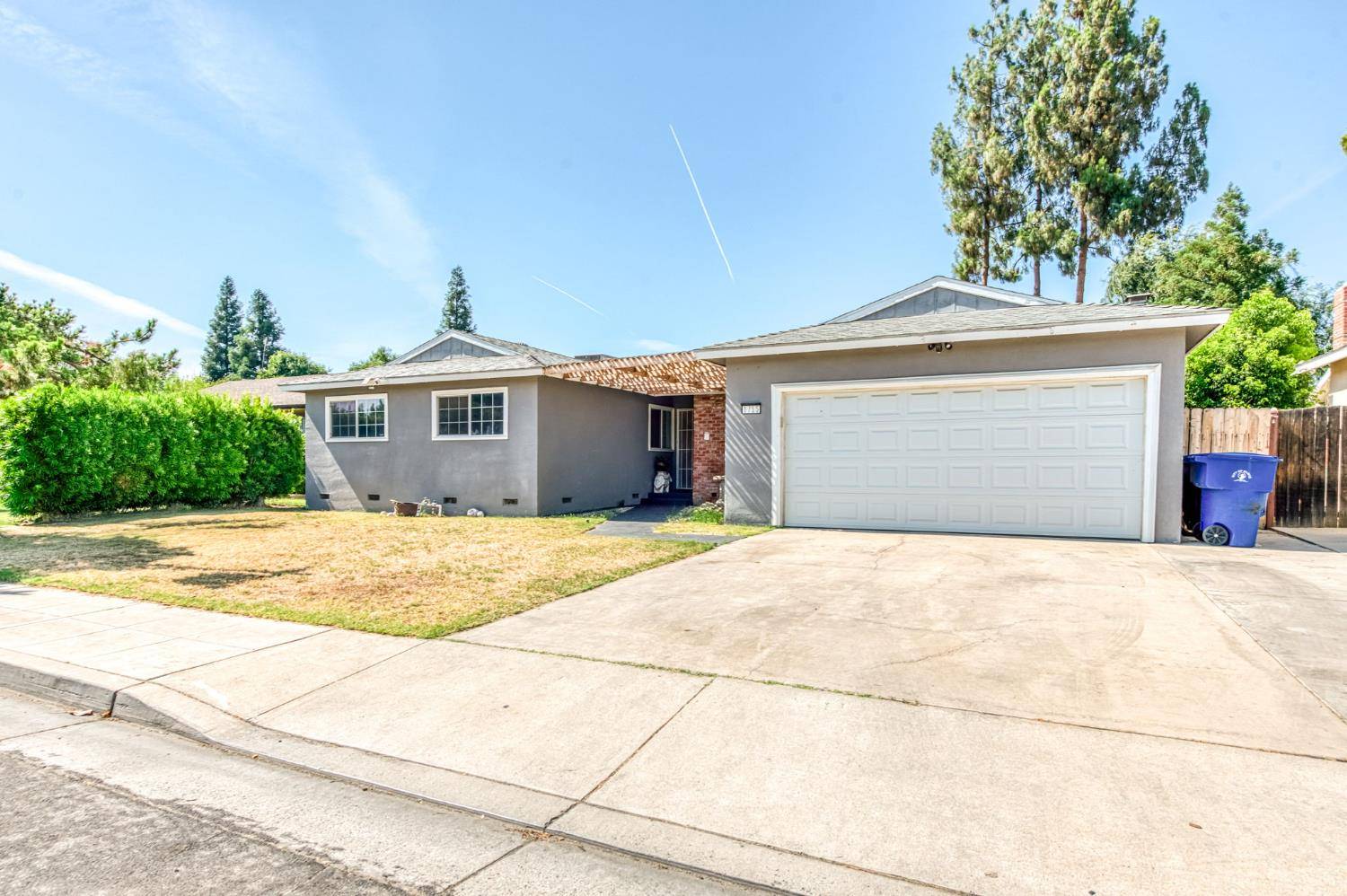 Clovis, CA 93611,1755 Fairmont AVE