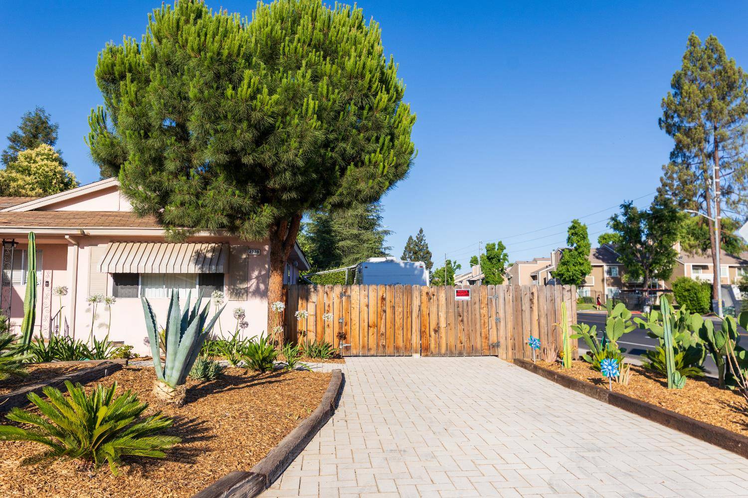 Clovis, CA 93612,2739 Fine AVE
