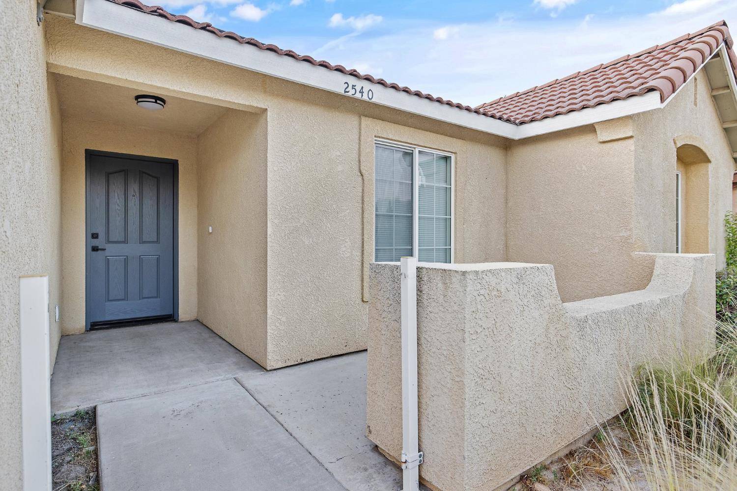 Visalia, CA 93292,2540 E Seeger AVE
