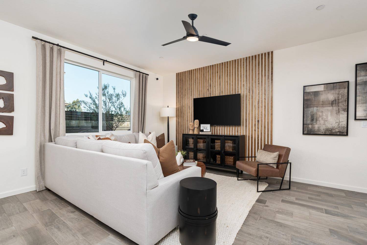 Fresno, CA 93727,6607 E Crimson DR