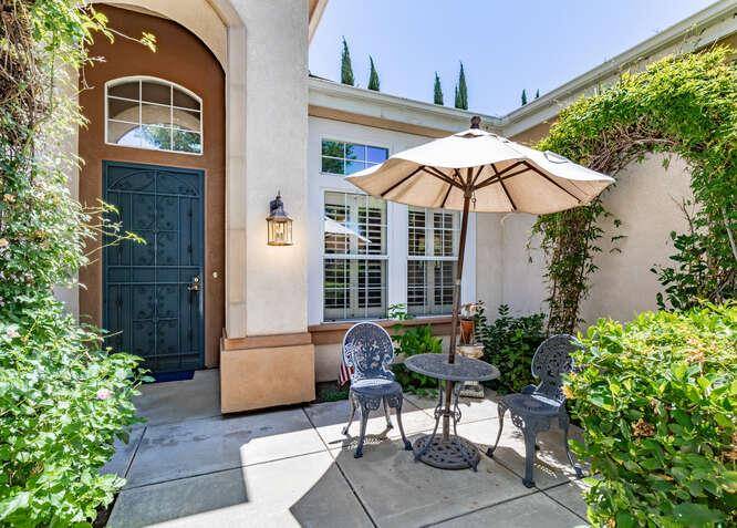 Fresno, CA 93711,5214 N Via Trevi