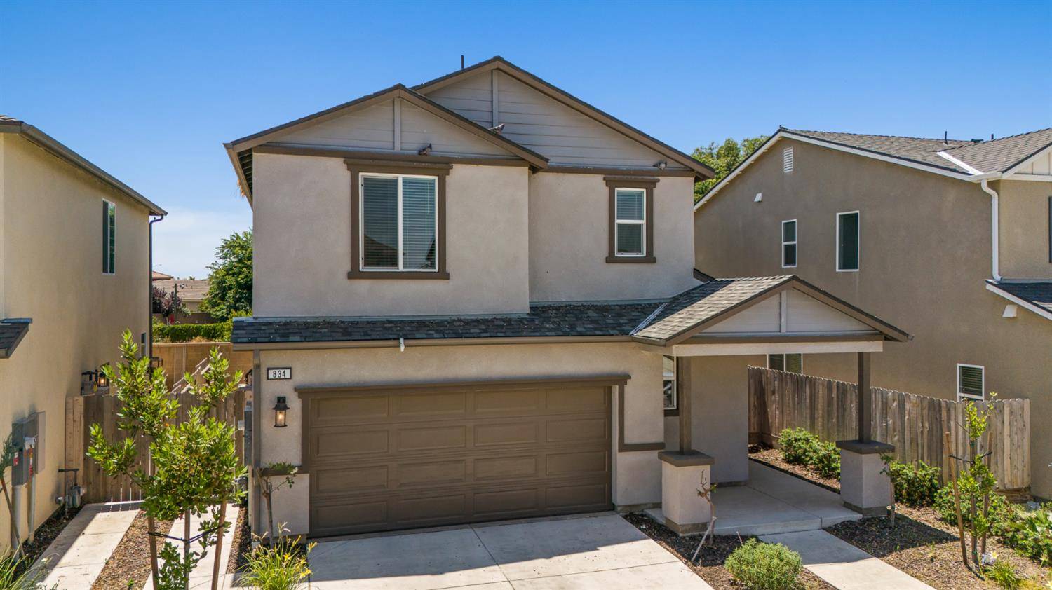 Clovis, CA 93619,834 Amanecer AVE
