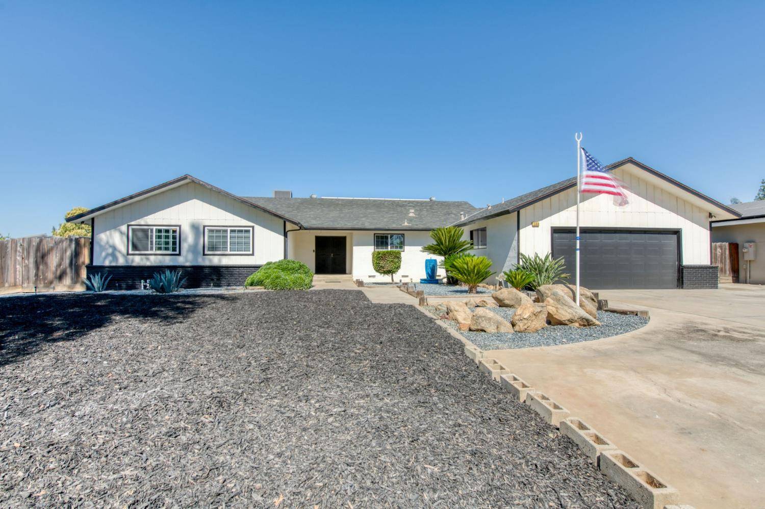 Clovis, CA 93611,1580 Armstrong AVE