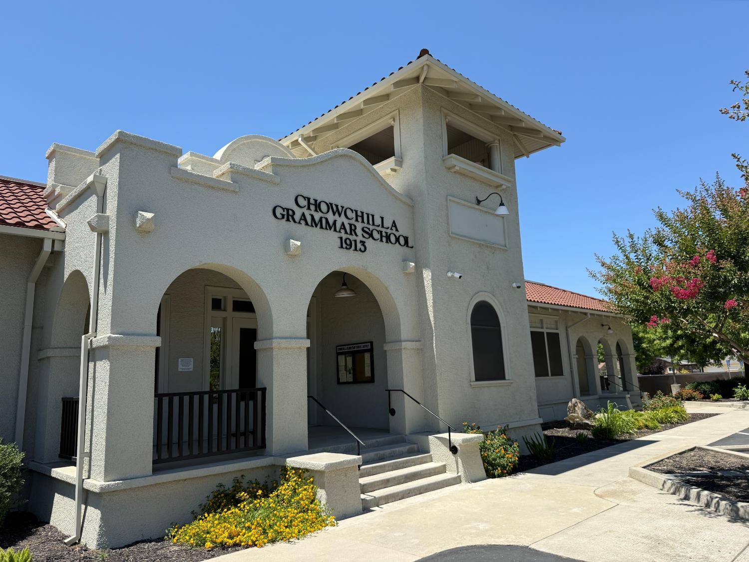 Chowchilla, CA 93610,255 N 6th ST