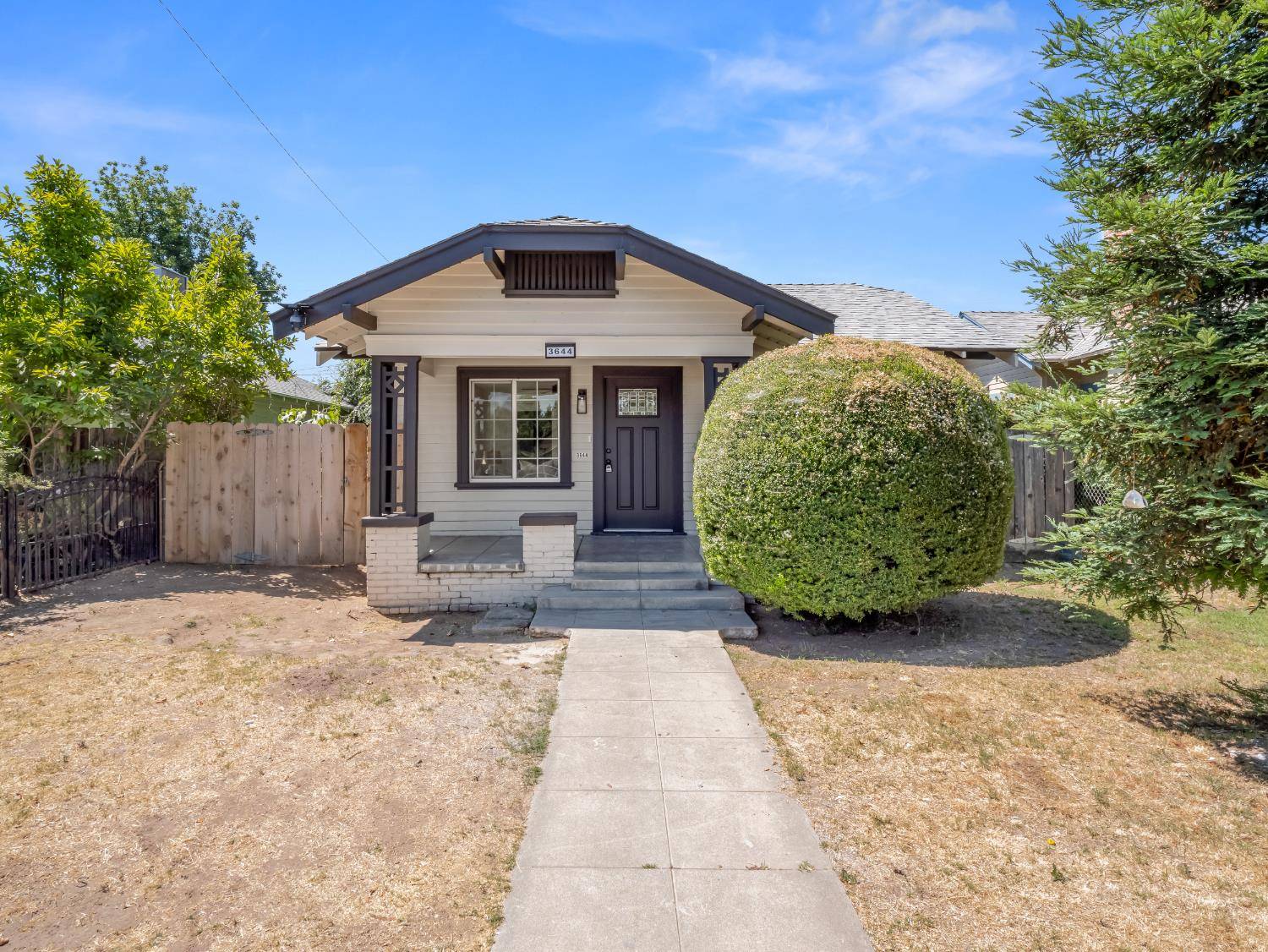 Fresno, CA 93702,3644 E Illinois AVE