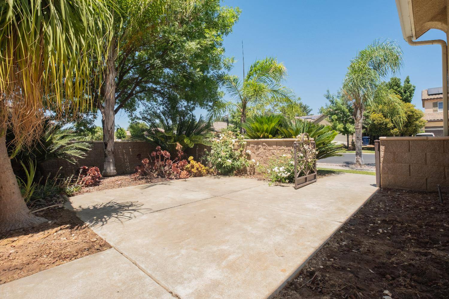 Clovis, CA 93619,3200 Buckingham
