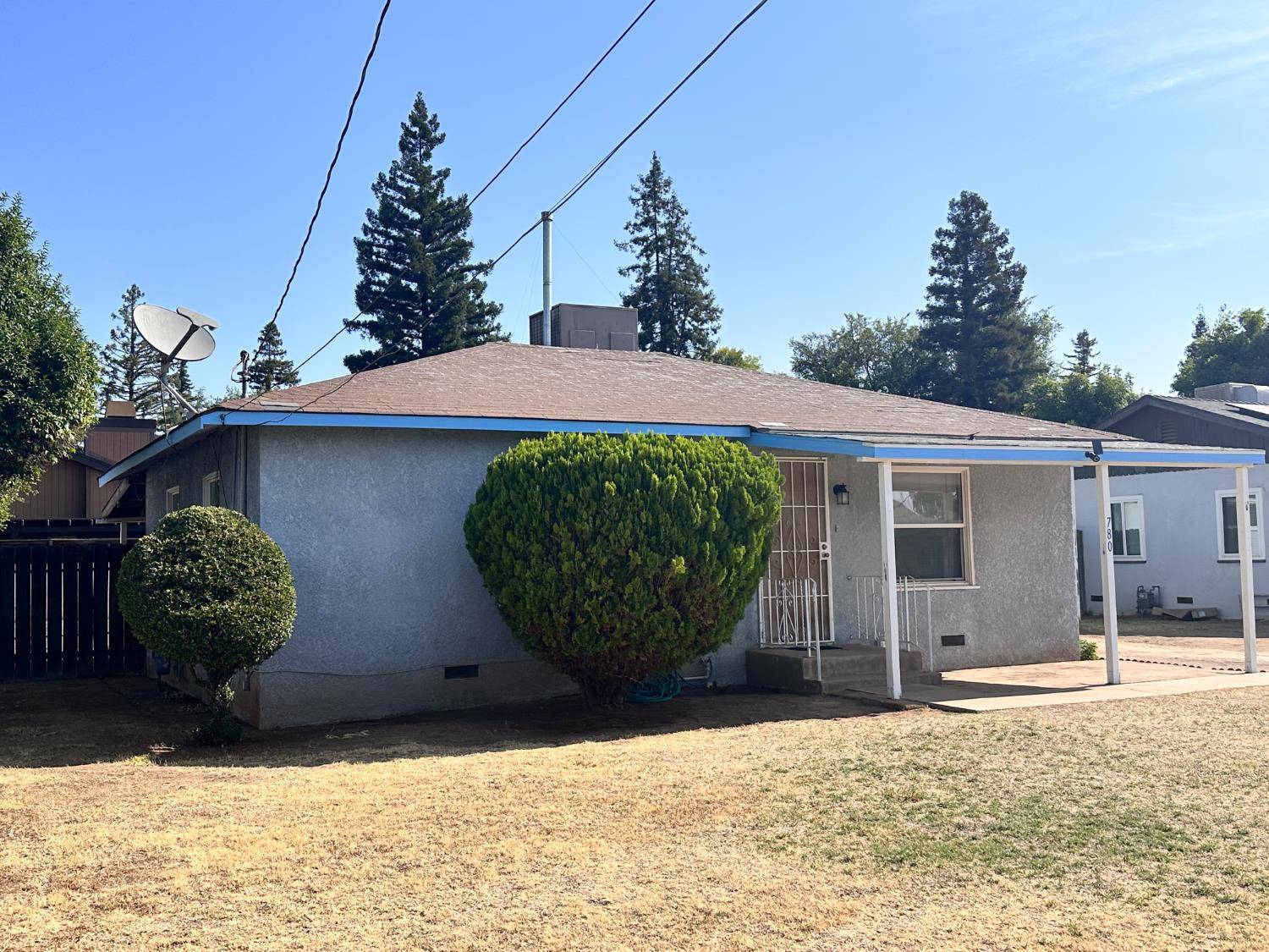 Fresno, CA 93704,780 W Sample AVE