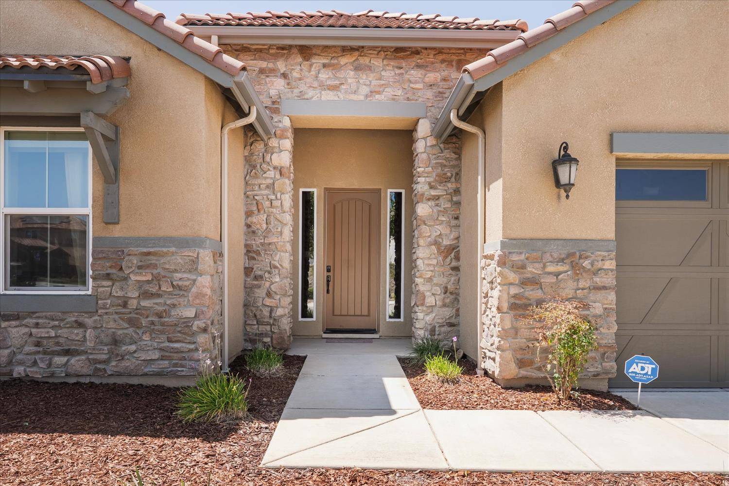 Madera, CA 93636,602 Pinnacle DR