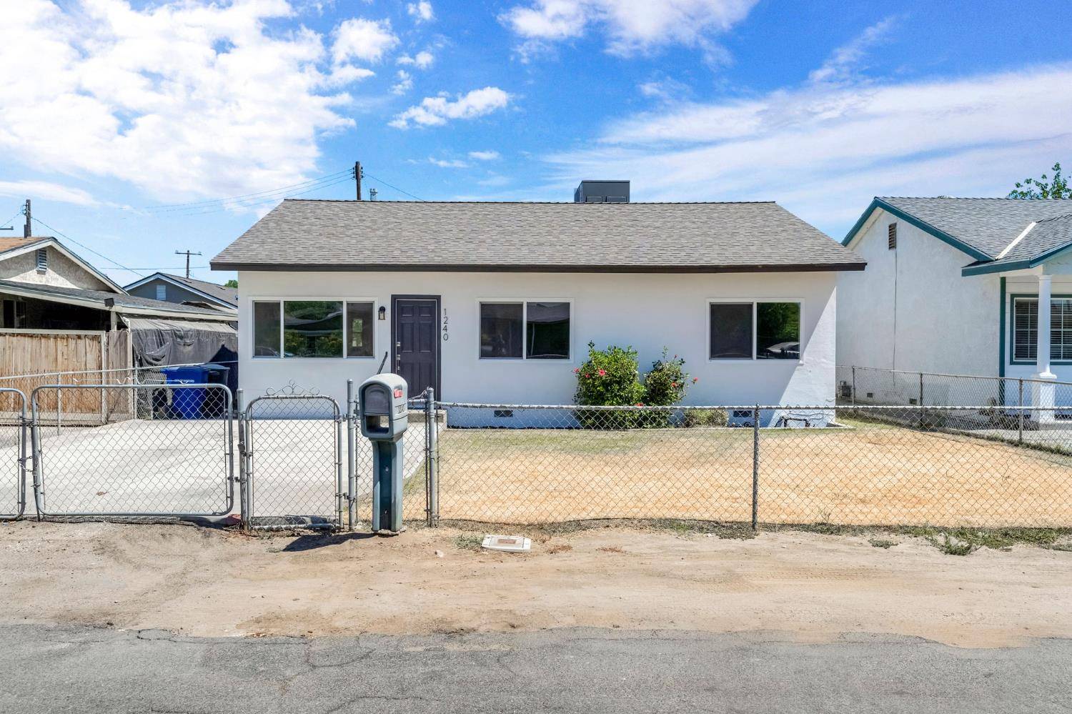 Hanford, CA 93230,1240 Washington ST
