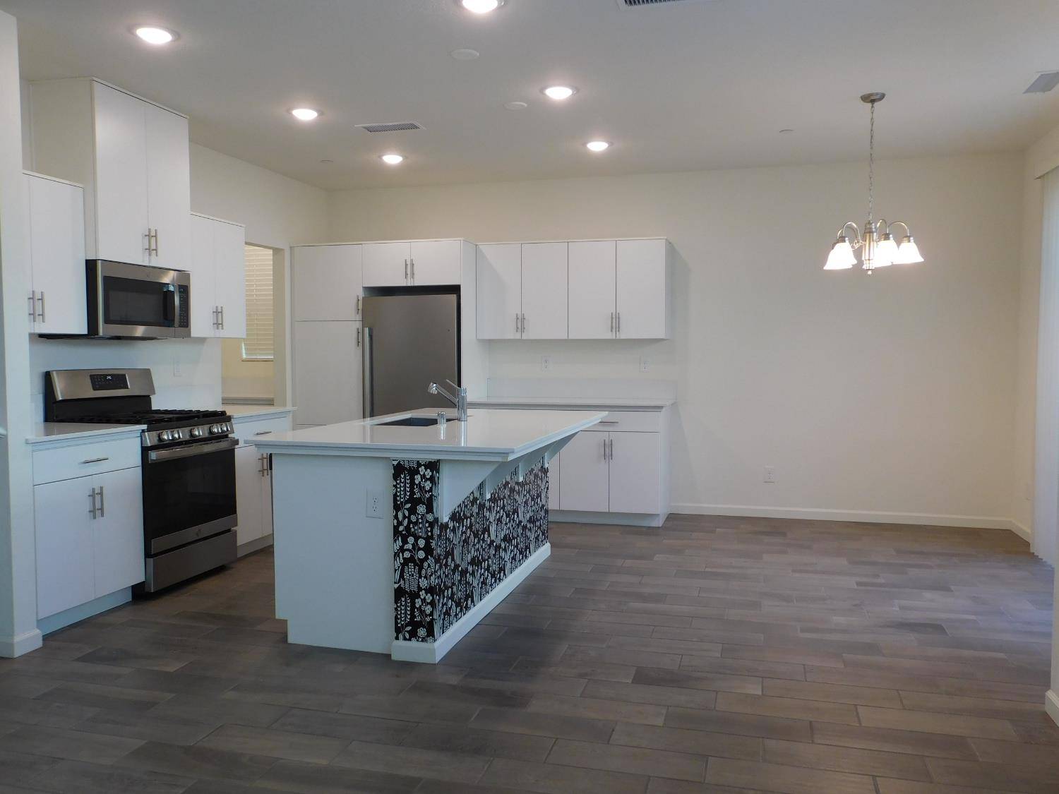 Clovis, CA 93619,2063 N Walling LN