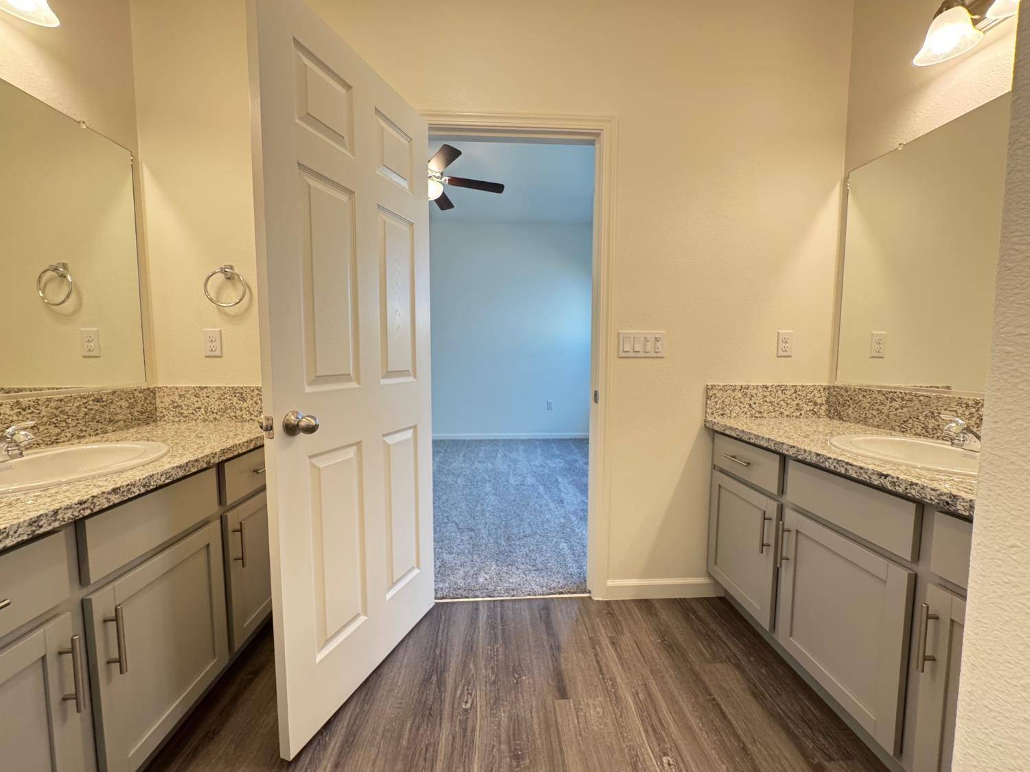 Avenal, CA 93204,1216 E Orange ST