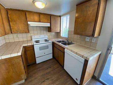 Clovis, CA 93612,1020 Jefferson AVE #204