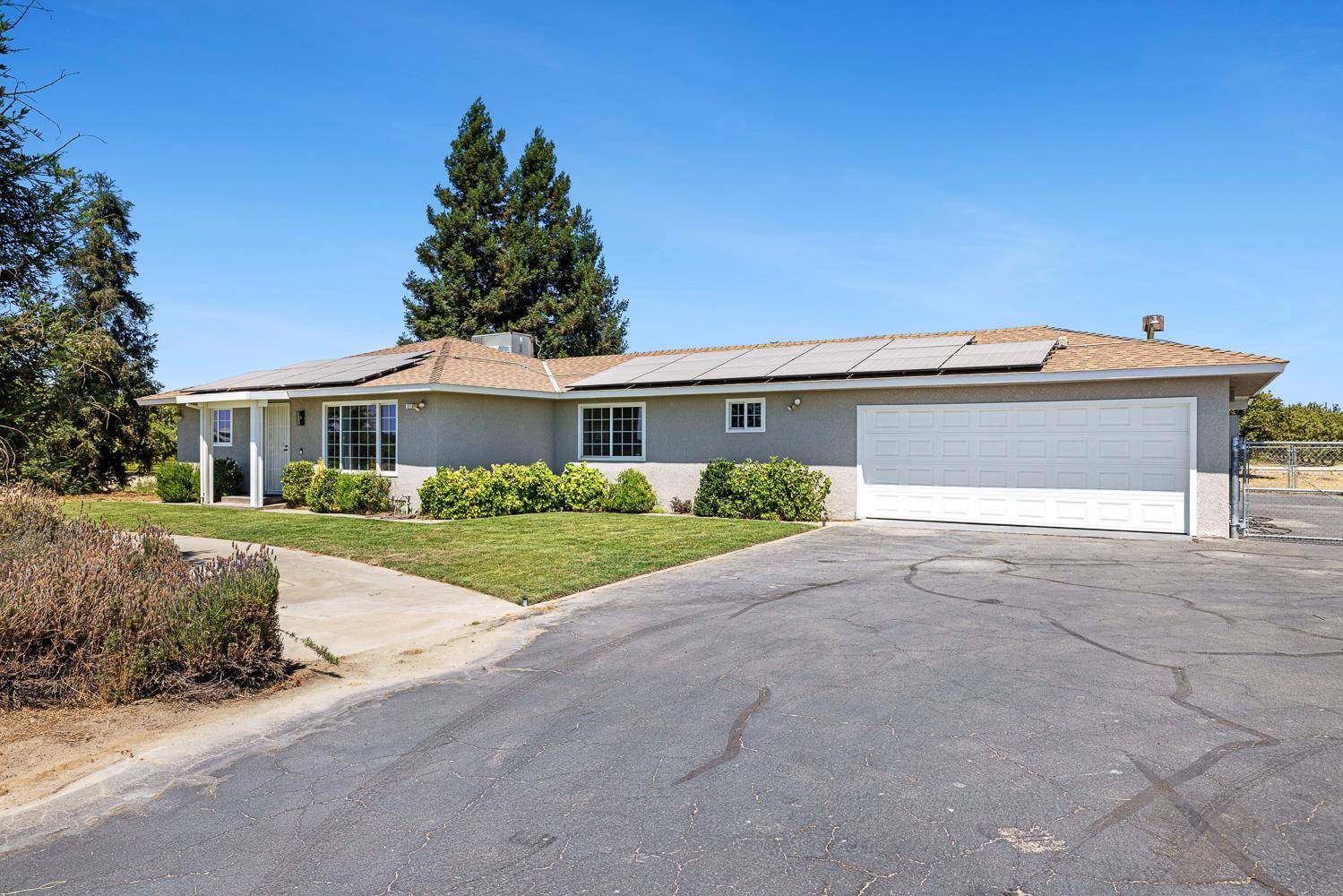 Kerman, CA 93630,570 S Lassen AVE