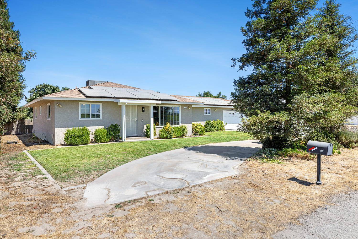 Kerman, CA 93630,570 S Lassen AVE