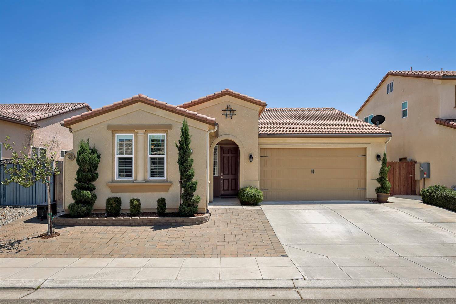Clovis, CA 93619,3528 Flint AVE